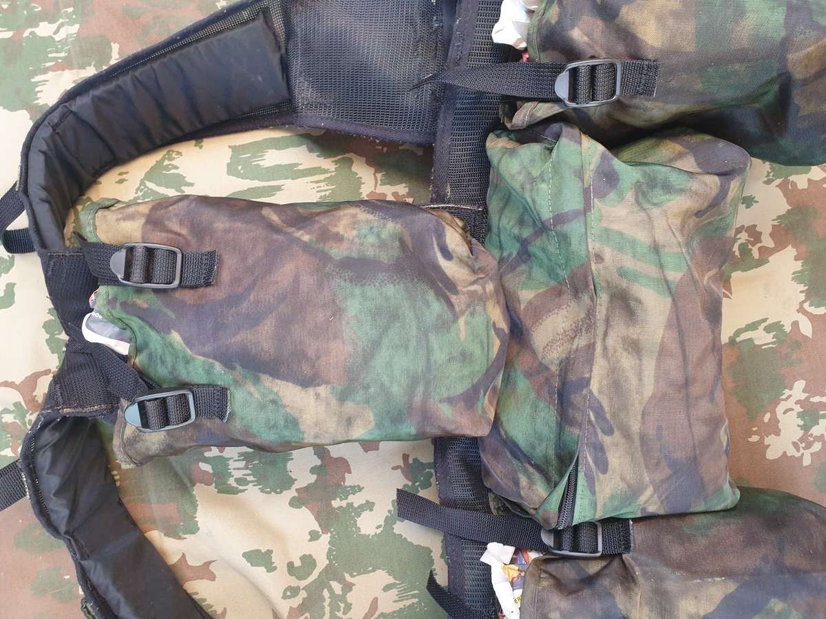 good used condition clean & bright 32 Bn DPM camo type 1 battle-jacket SWA/Angola border war era