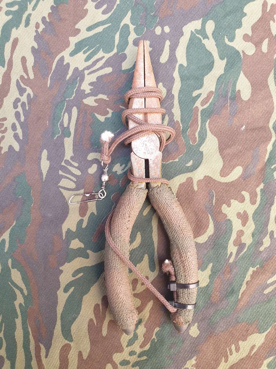 hand custom camo painted (commercail) small long nose pliers SA SF Recce used piece incl. dummy cord