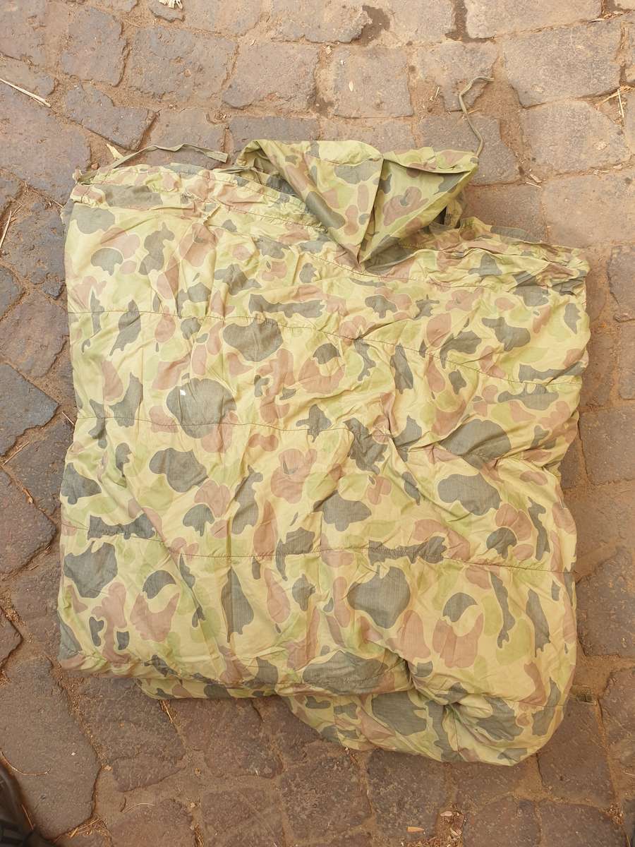 rare & scarce 1 Recce issued down (feather fill) type camo SA SF used sleeping bag good condition