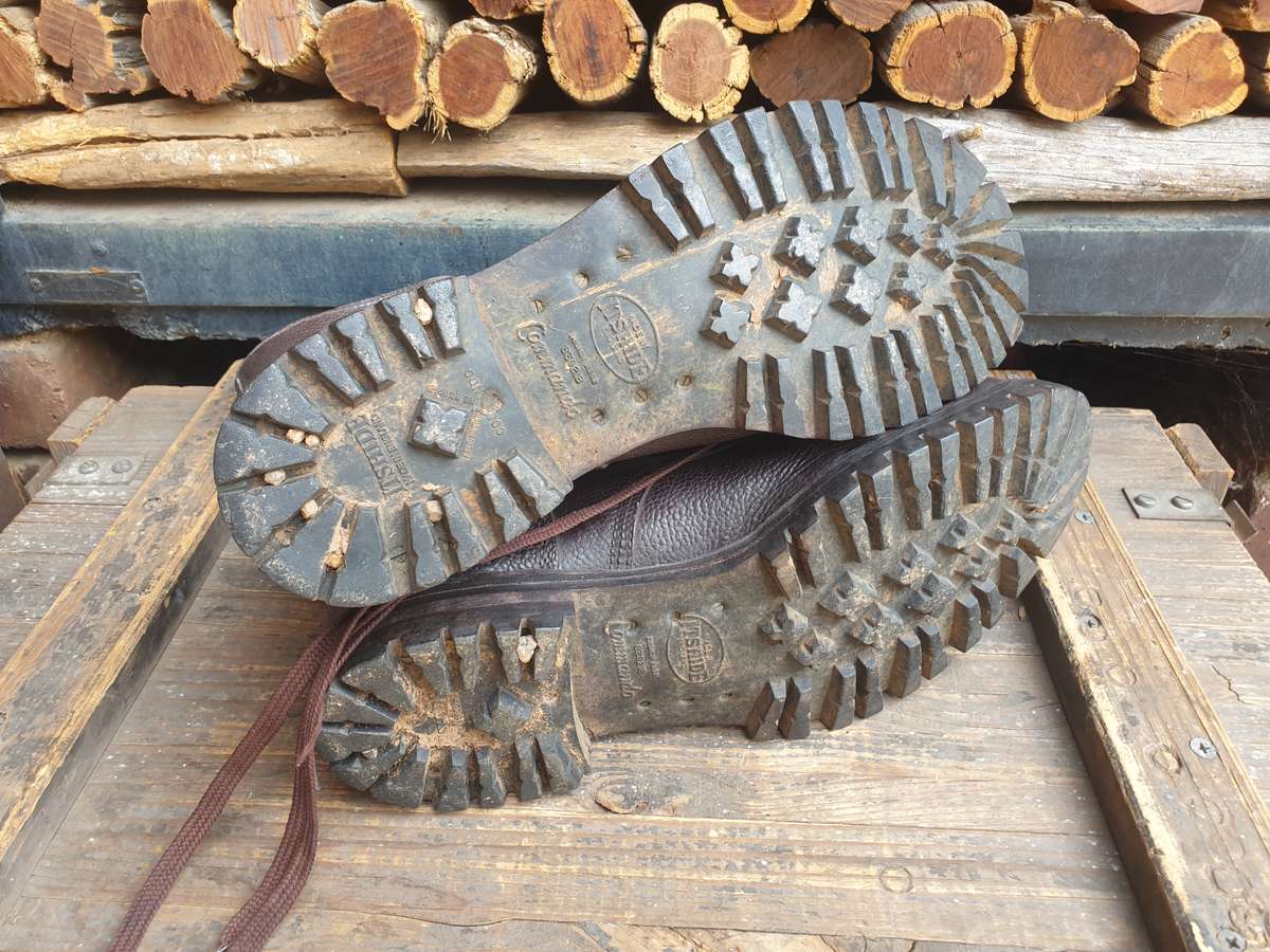 early SADF era issue Para classic Itshide Commando sole jump boots UK size 11 great used condition