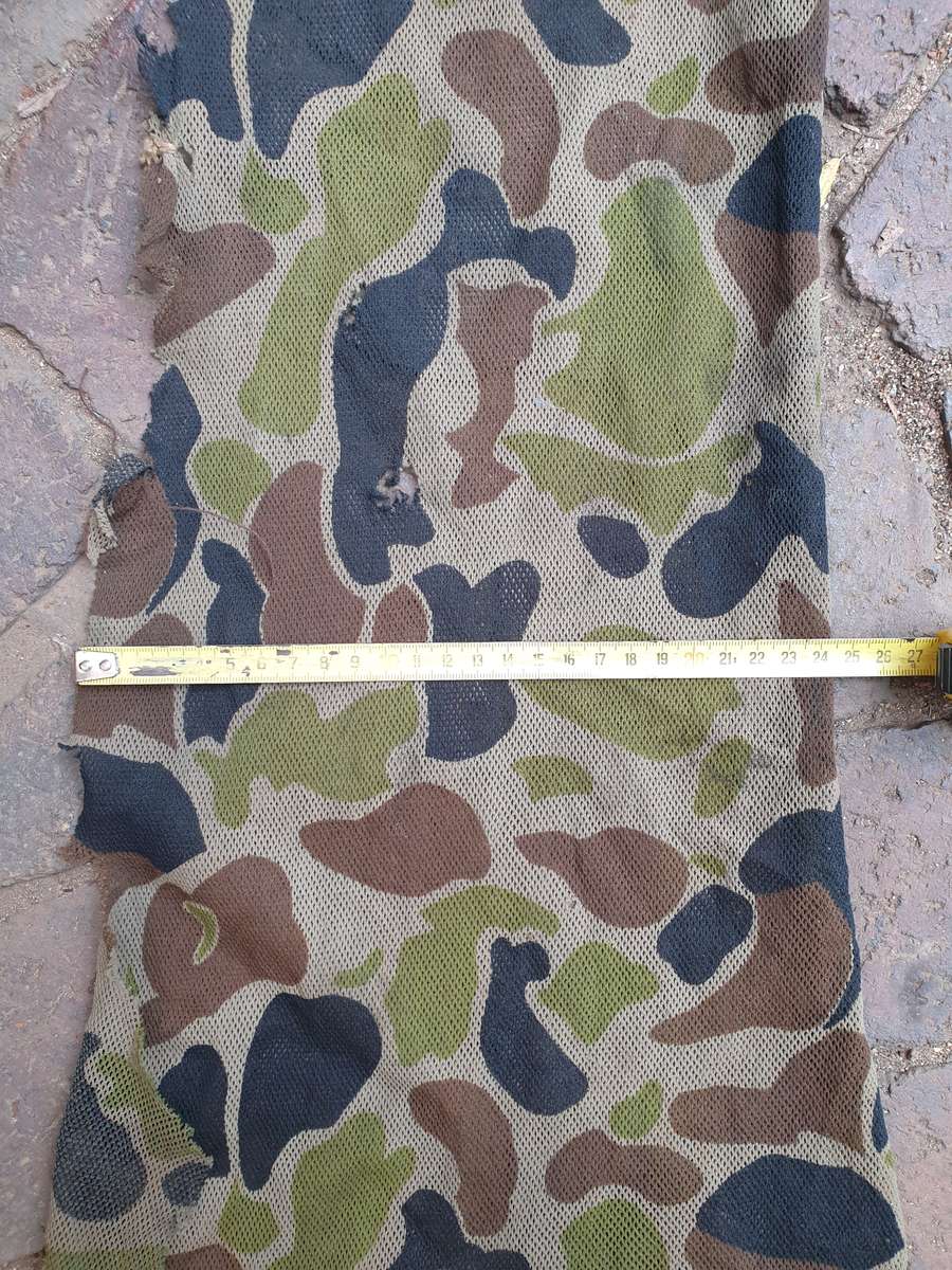 small piece SA SF Recce issued type "cabbage patch" camo mesh used for face veils & gloves etc.