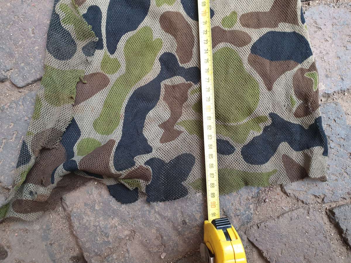 small piece SA SF Recce issued type "cabbage patch" camo mesh used for face veils & gloves etc.