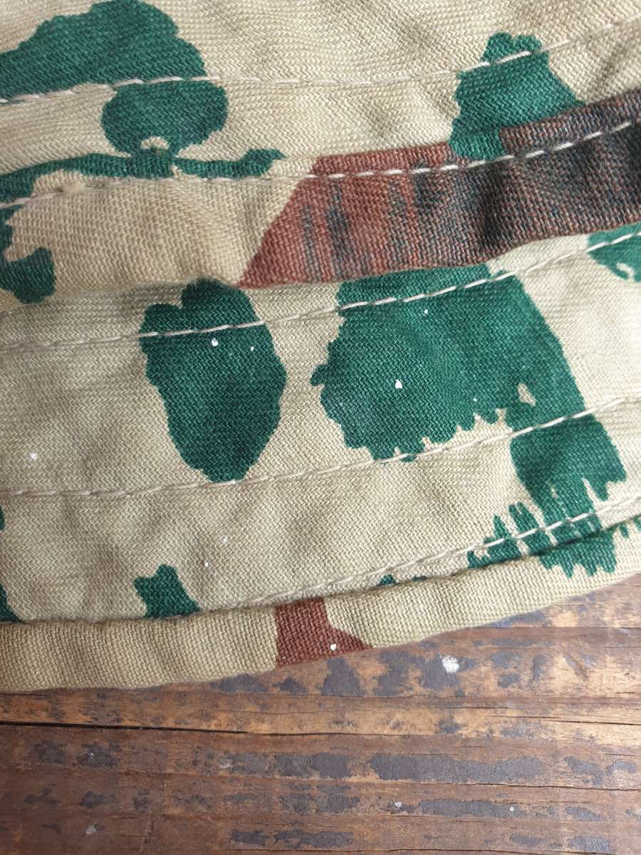 large size (fits 59/ 60cm) 1970s era SWA/Angola bushwar period SAP 1st patt camo bush-hat good clean