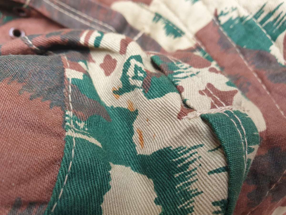 large size (fits 59/ 60cm) 1970s era SWA/Angola bushwar period SAP 1st patt camo bush-hat good clean