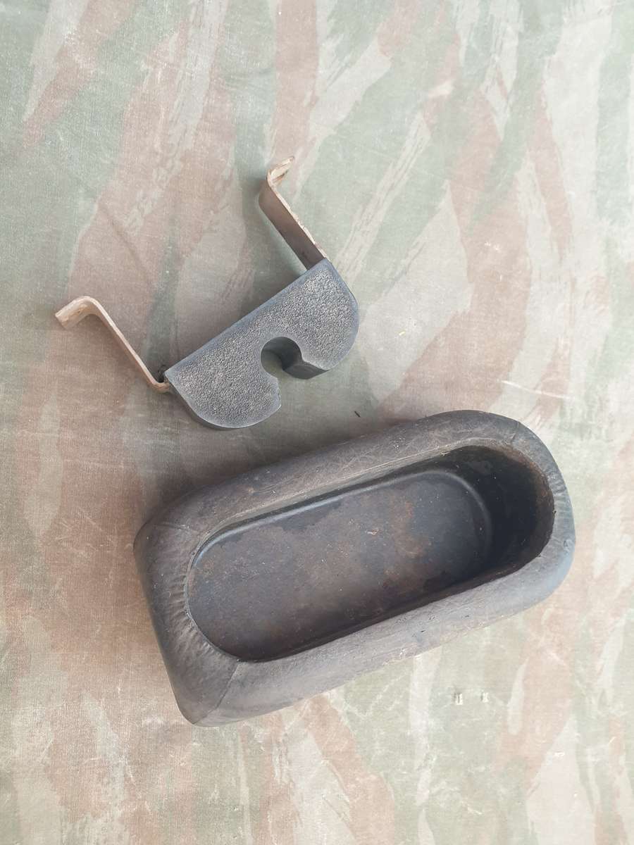 original SWA/Angola bushwar period SADF vehicle rifle mount (eg. in buffel) stock base& barrel clamp