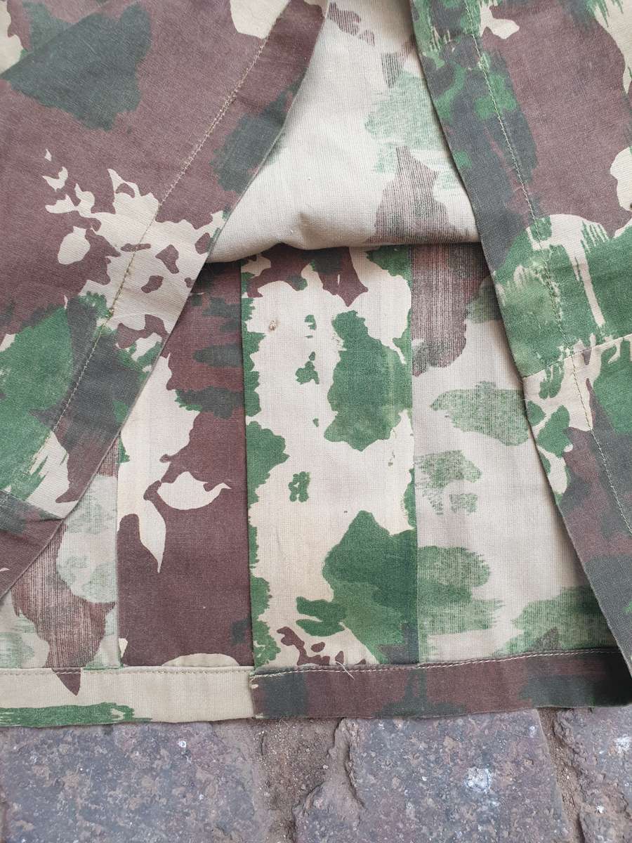 original bushwar period dated 71 (obsolete) SAP era 1st patt camo l/s shirt  small size used clean