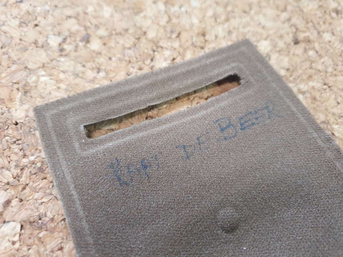 Scarce SADF era 100% original 13 Engineer squadron nutria tupper unit flash for "browns" field-dress