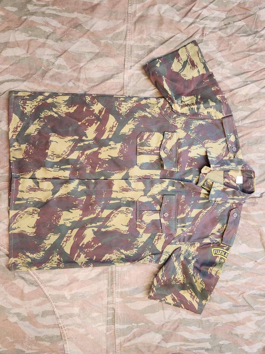 as new (unused) large size Mozambique Marines FADM Fuzielerrios s/sleeve lizard camo shirt