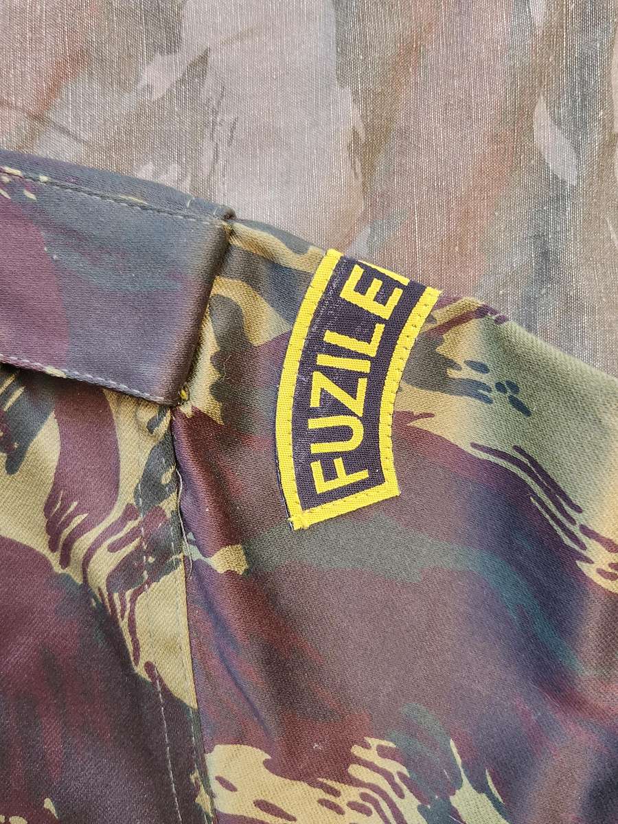 as new (unused) large size Mozambique Marines FADM Fuzielerrios s/sleeve lizard camo shirt