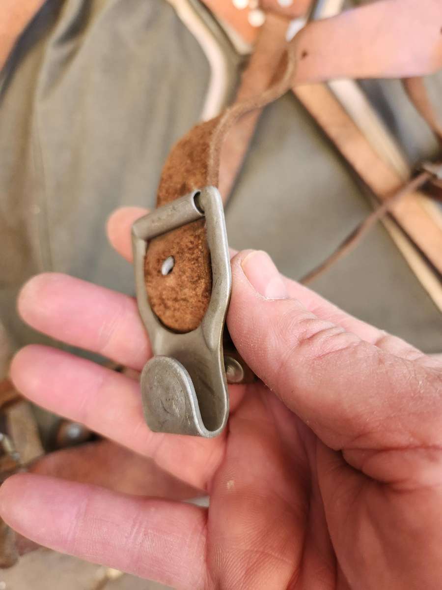 neat used condition vintage 100% original no damage canvas & leather European style "mountain pack"