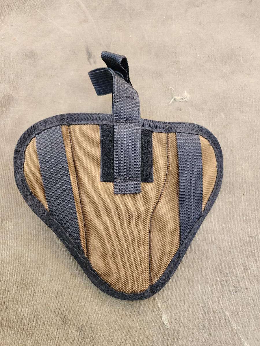 as new basically unused 100% original SADF nutria CORDURA RH classic 80s/90s design pancake holster