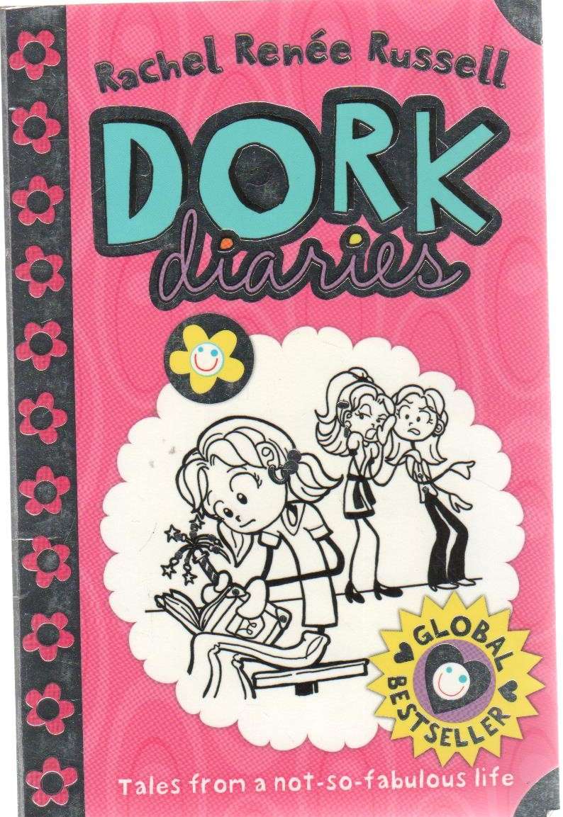 DORK DIARIES - RACHEL RENEE RUSSELL (2015)
