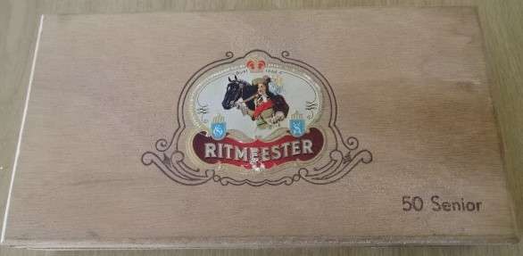 WOODEN RITMEESTER 50 CIGAR BOX (22 CM X 11.5 CM X 4 CM)