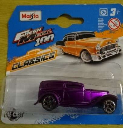 PURPLE MAISTO DIE CAST CLASSICS 2020 WW CLASSIC R5 (CARDED)