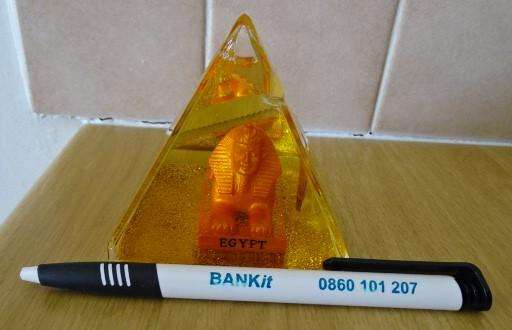 ORANGE EGYPT SHAKER WATER GLOBE WITH PEN HOLDER