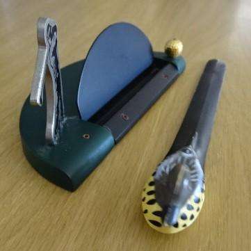 BUSINESS CARD METAL HOLDER WITH A GOLF THEME AND DUCK LETTER OPENER