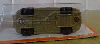MATCHBOX FORD POLICE INTERCEPTOR 81/100 (NEW ON LONG CARD)