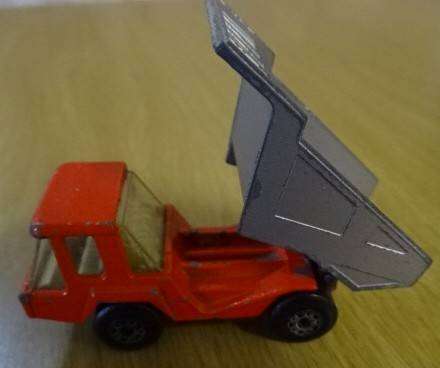 MATCHBOX NO 23 ATLAS DUMP TRUCK - LESNEY SUPERFAST
