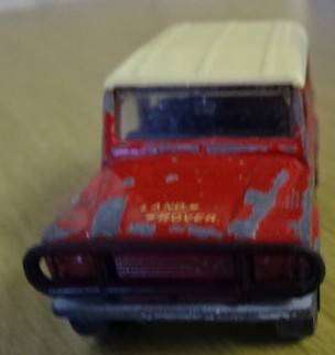 MATCHBOX LAND ROVER NINETY 1987 ( MADE IN THAILAND)