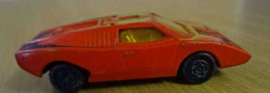 MATCHBOX NO 27 SUPERFAST LAMBORGHINI (MADE IN ENGLAND)