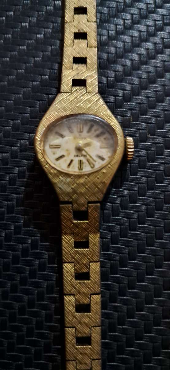 Mechanical ladies watches x6 not working
