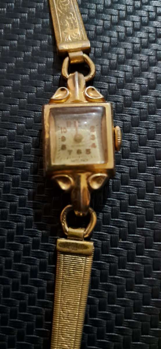 Mechanical ladies watches x6 not working