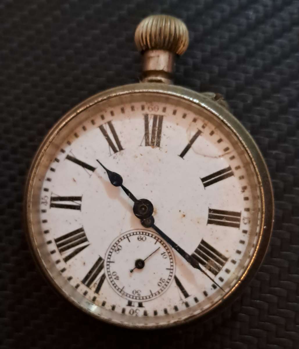 2x Vintage Pocket watches for repair or spares
