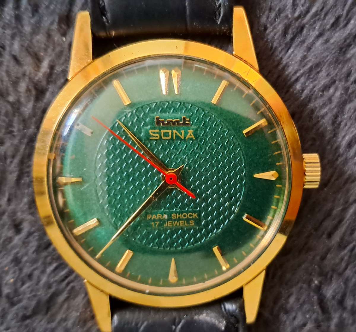 Vintage Sona Hmt Mechanical Watch