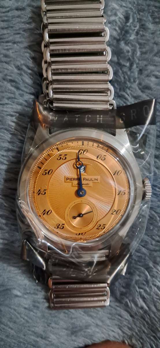 Pierre Paulin jump hour mechanical watch