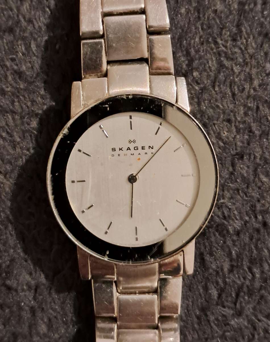 Lot Of 5 Watches Sold For Restoration / Spares