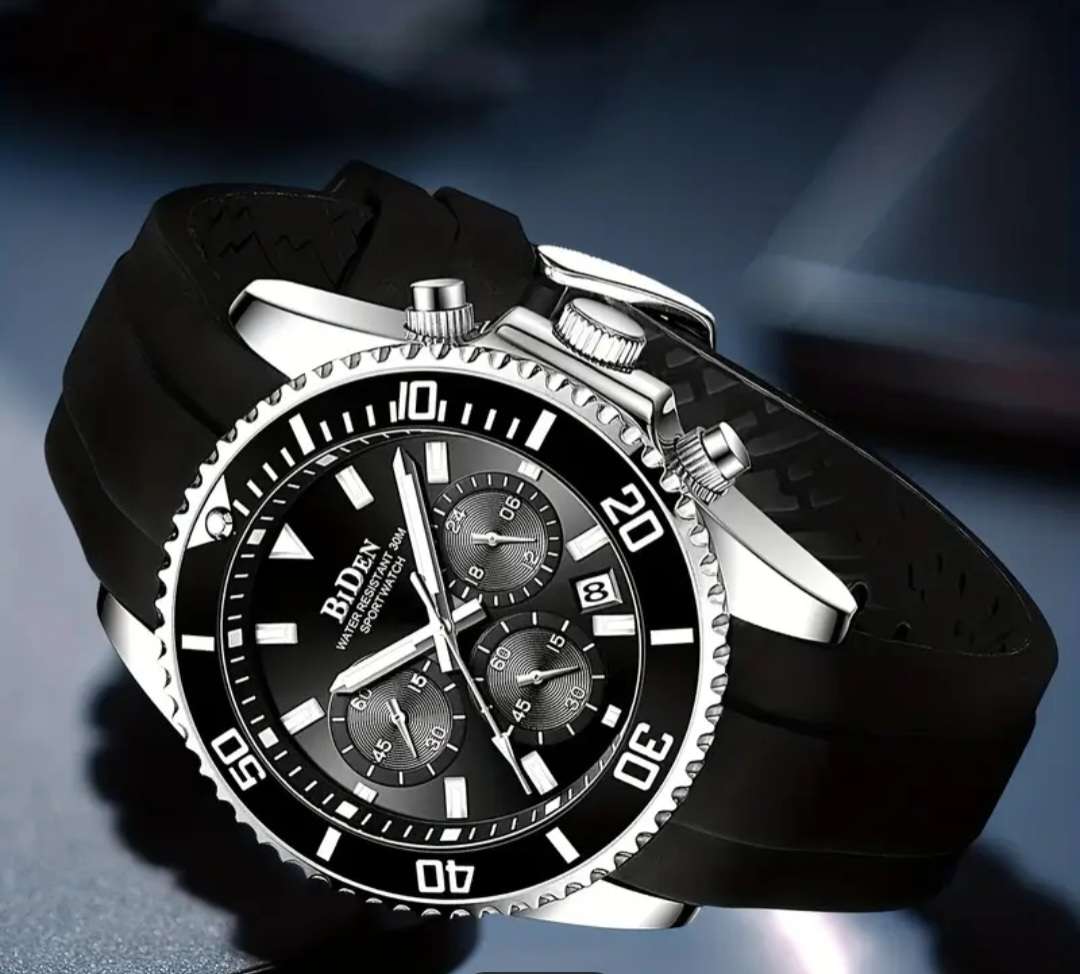 Quartz mens  Chronograph watch