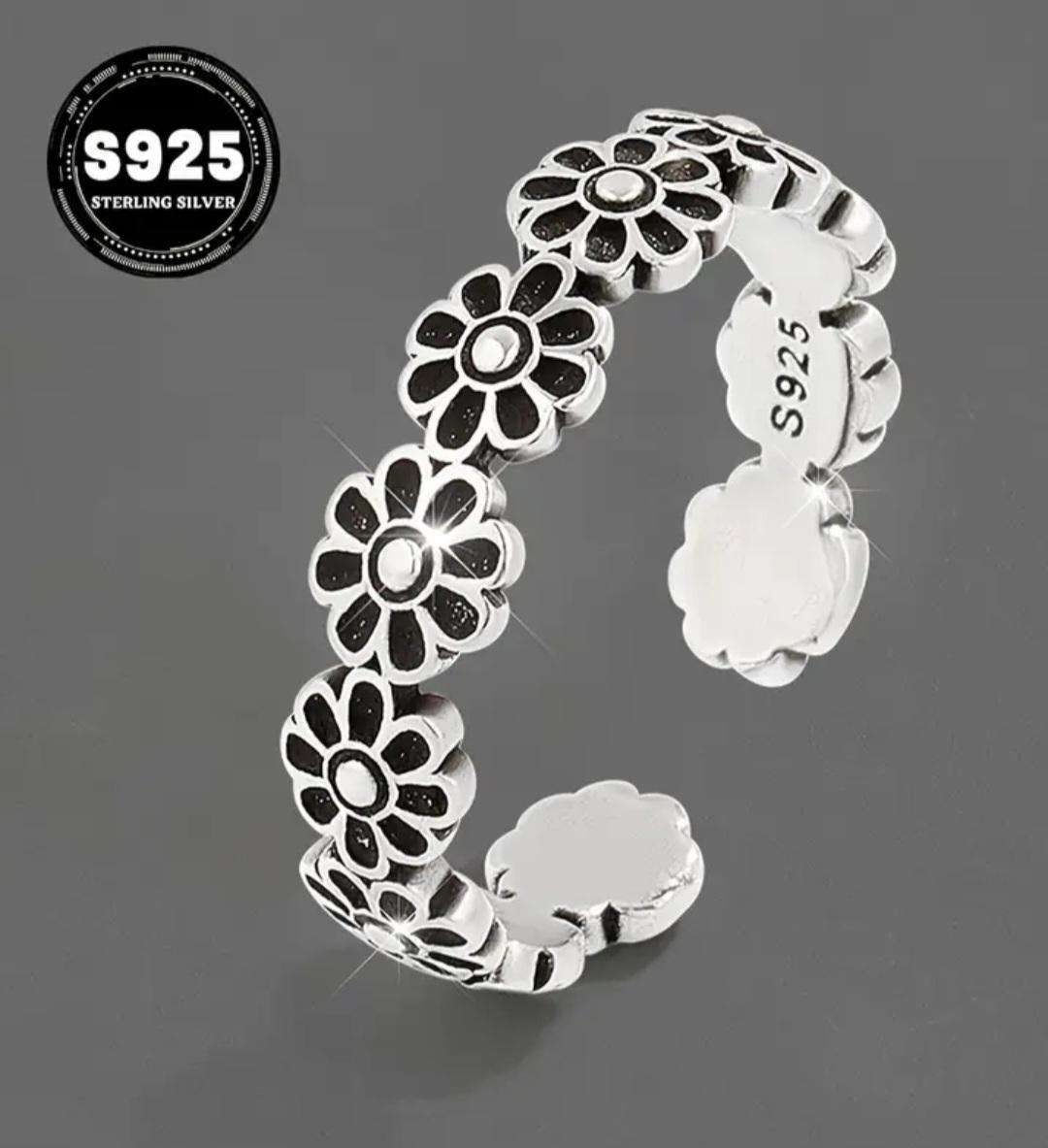 Vintage Style Silver Adjustable Ring