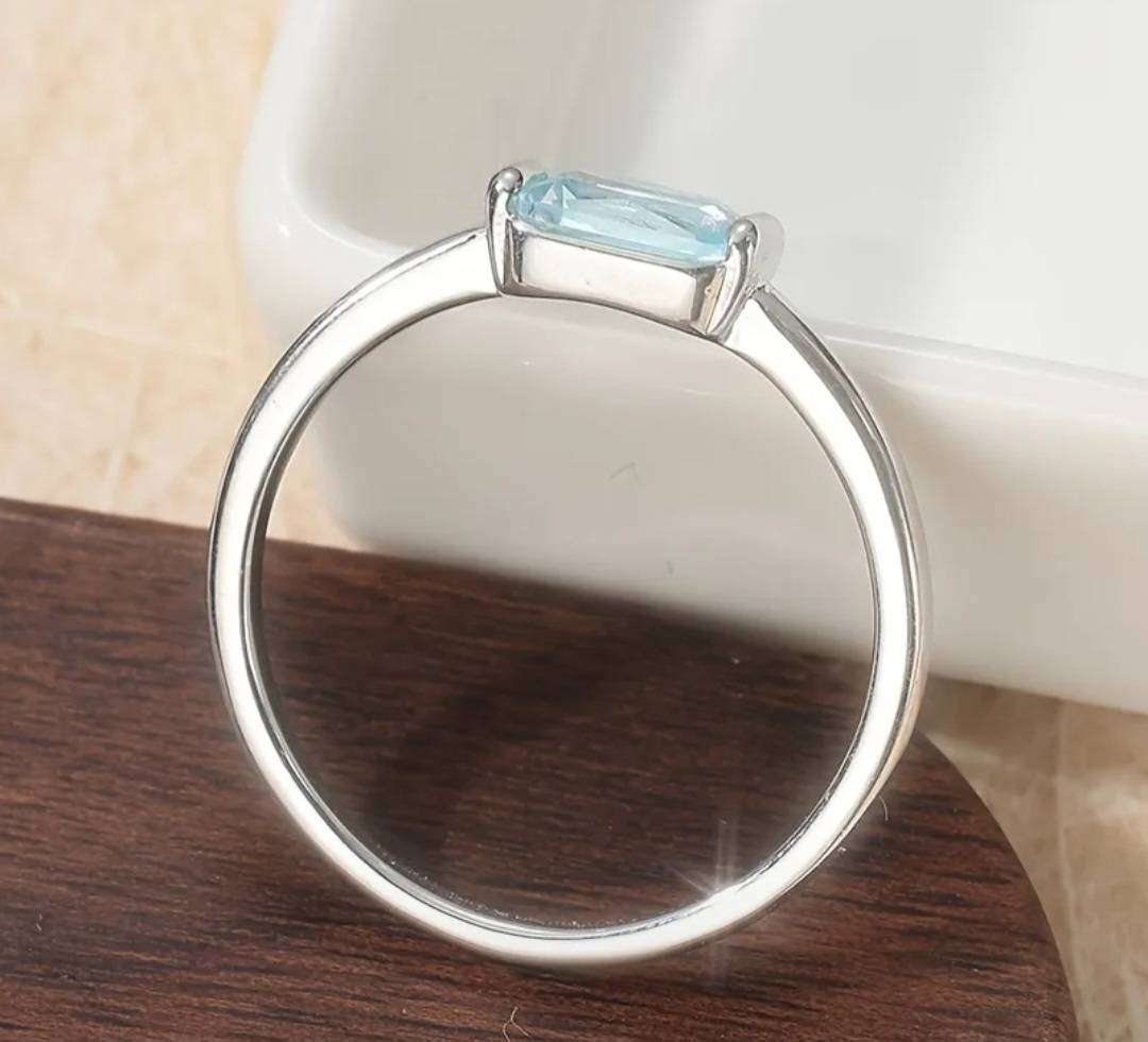 Size 7 Ring Synthetic Zirconia