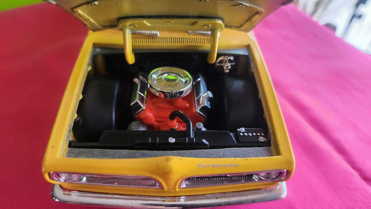 Valiant Baracuda "1:18" Plymouth Road Signature