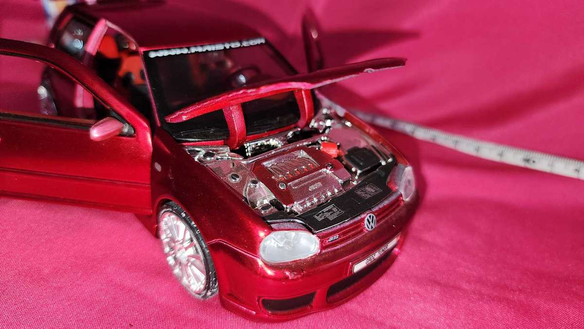 Pimped-Up Golf 4, R 32 (1:24)