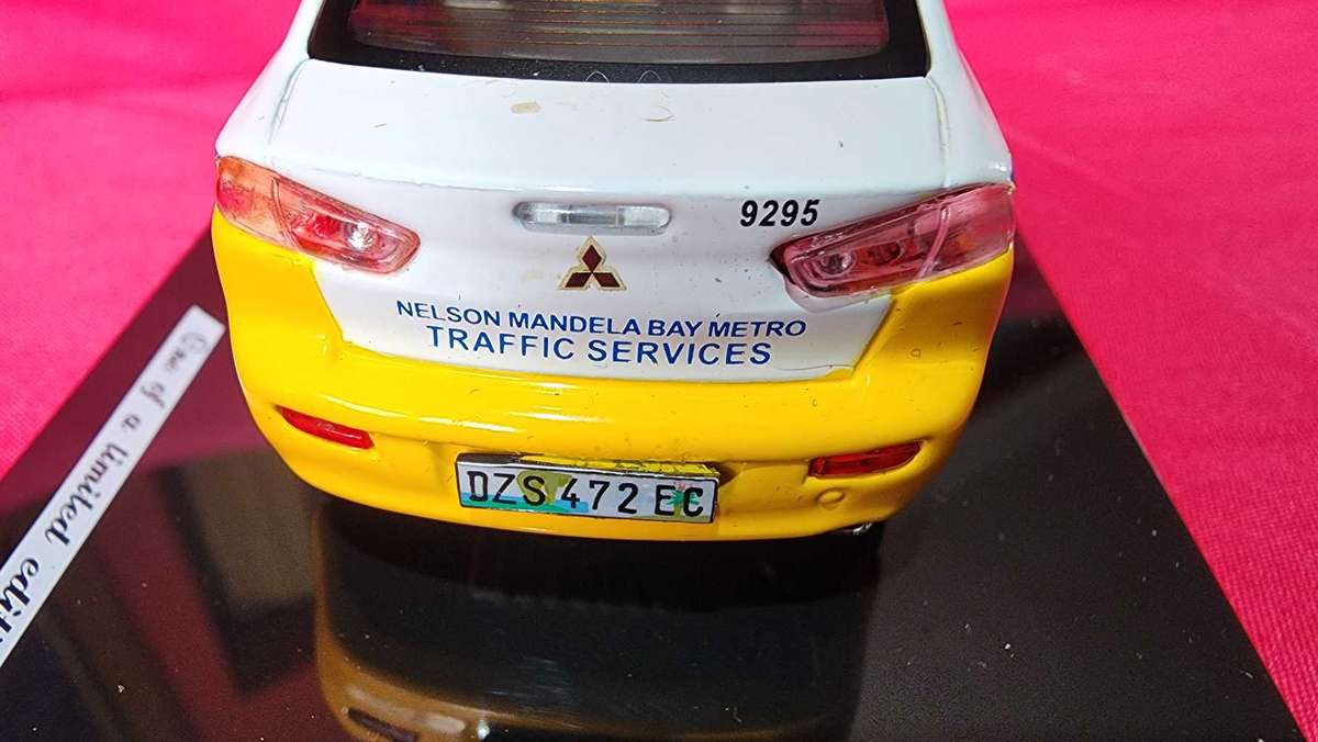 SA Traffic-Cop Mitsubishi Lancer ( 1:43 )  Port Elizabeth SA Vitesse