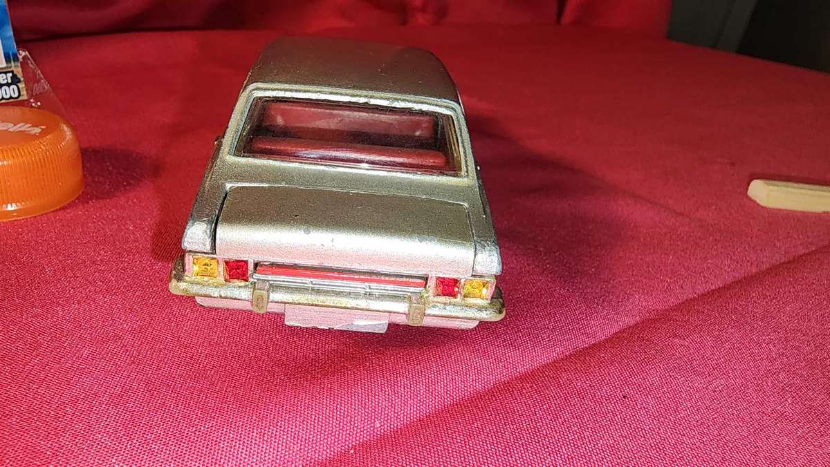 Ford Zodiac by Dinky