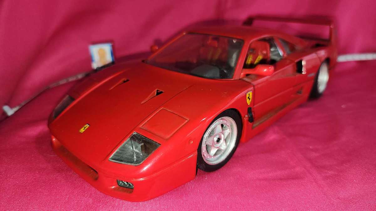 Ferrari F40 Bburago 1:18