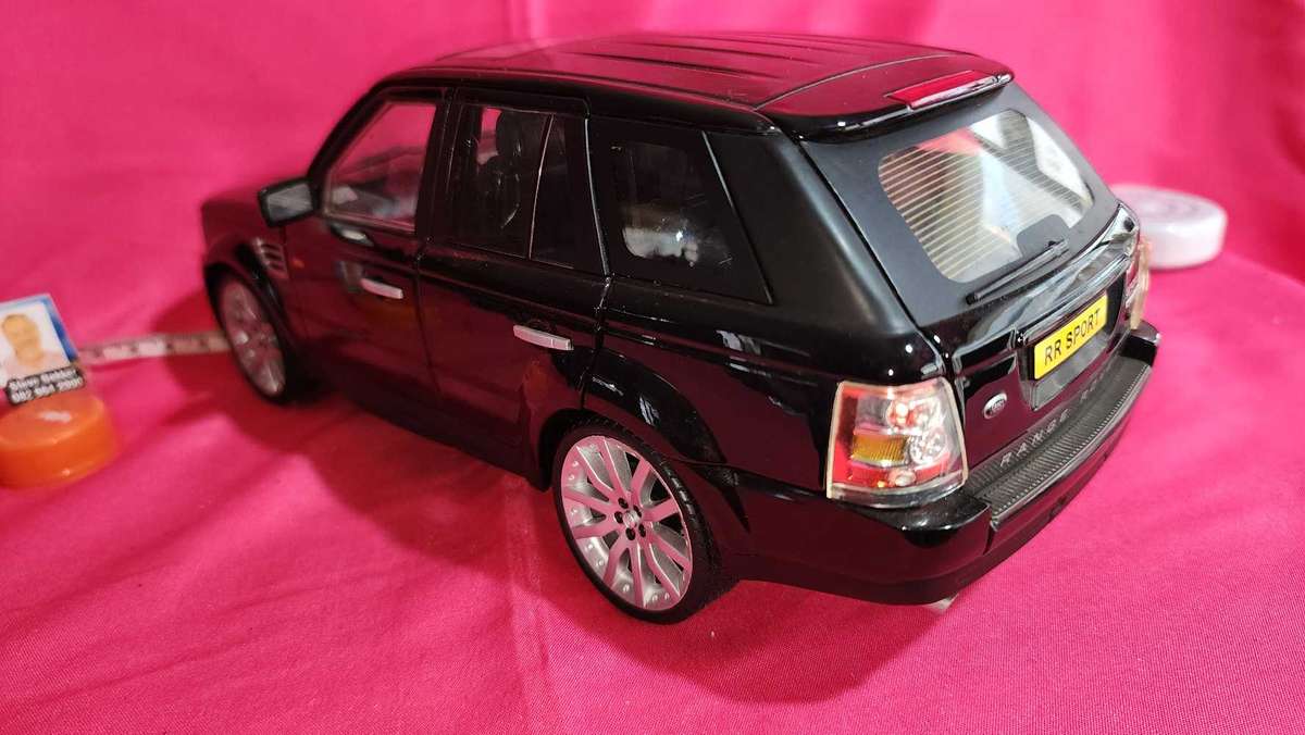 Range Rover 1:18