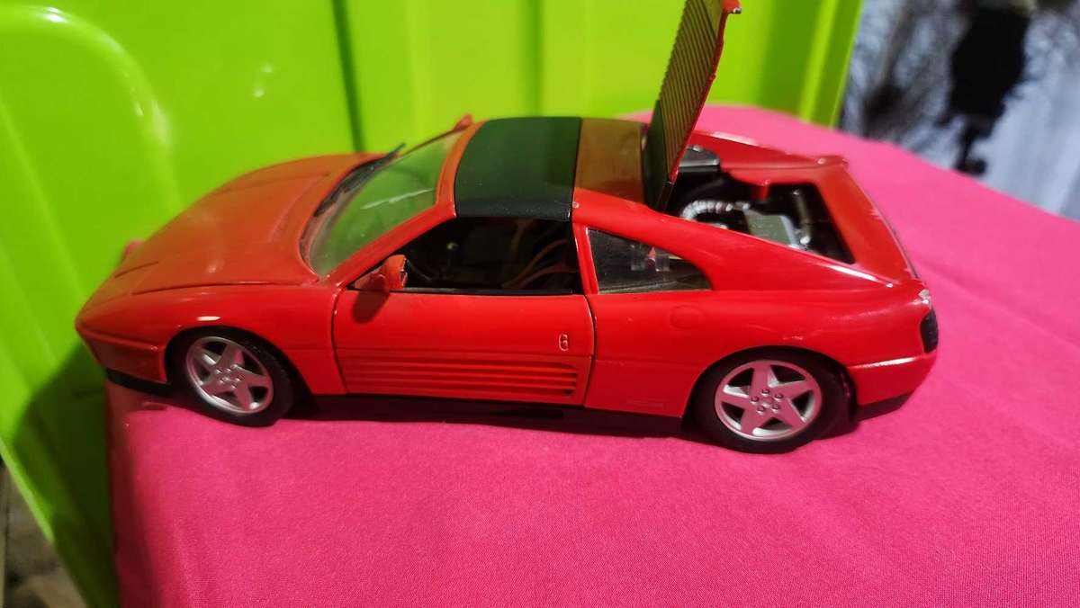 Ferrari 348 ts  *1:18* Maisto
