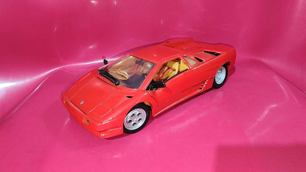Lamborghini Diablo (1:1>) by Maisto