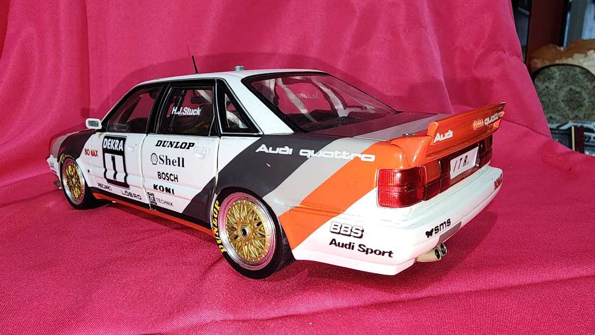 AUDI V8 Quattro (H Stuck) 1:18
