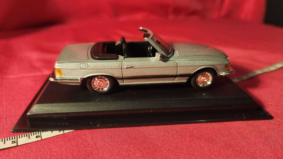Mercedes 350 SL (1:43) Del Prado