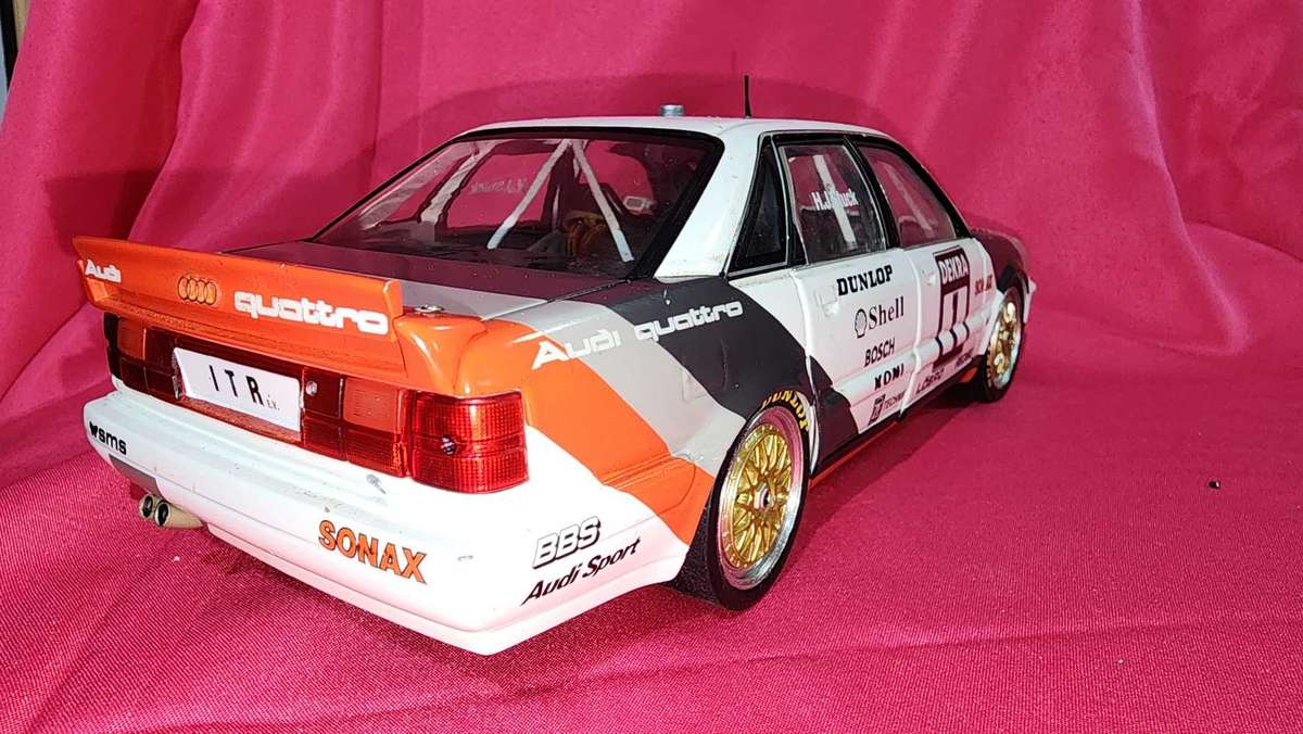 AUDI V8 Quattro (H Stuck) 1:18