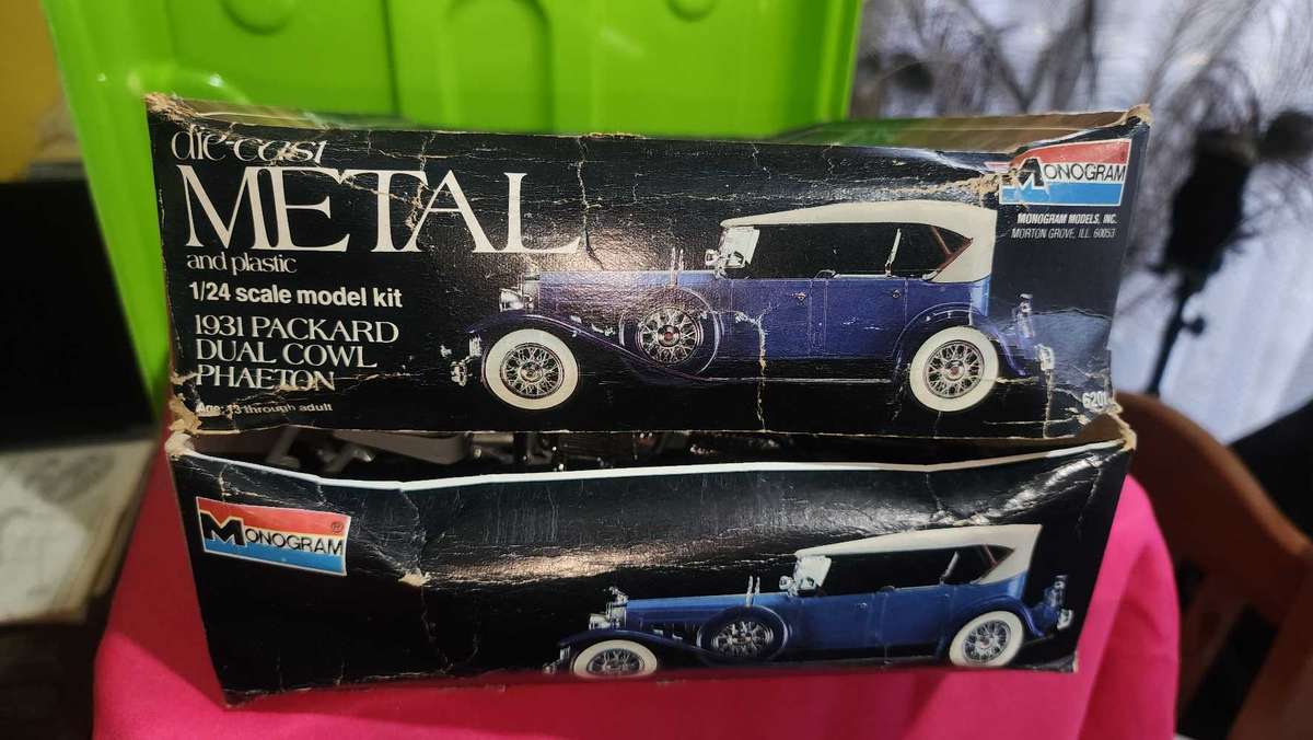 Monogram Die-Cast Metal "31' Packard"