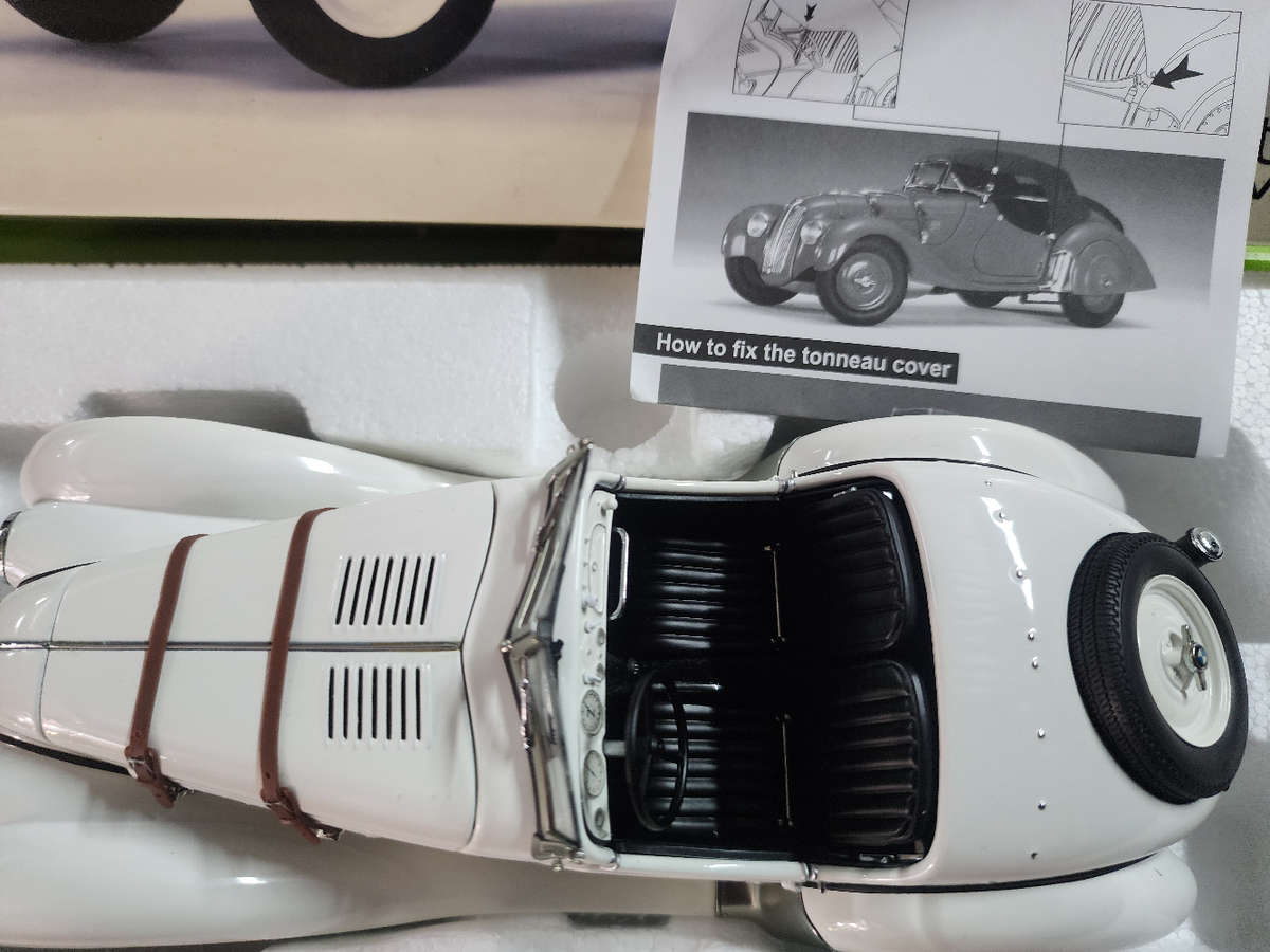 BMW 328 (1:18) Autoart