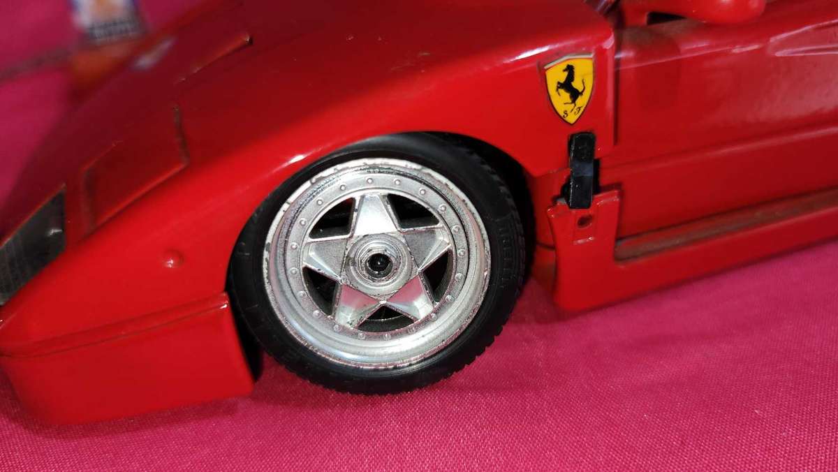 Ferrari F40 Bburago 1:18