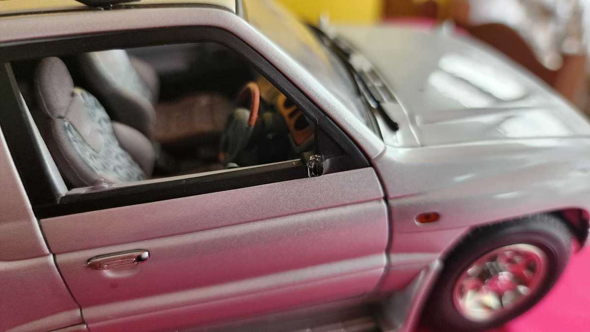 Pajero SWB Blister 1:18 AutoArt
