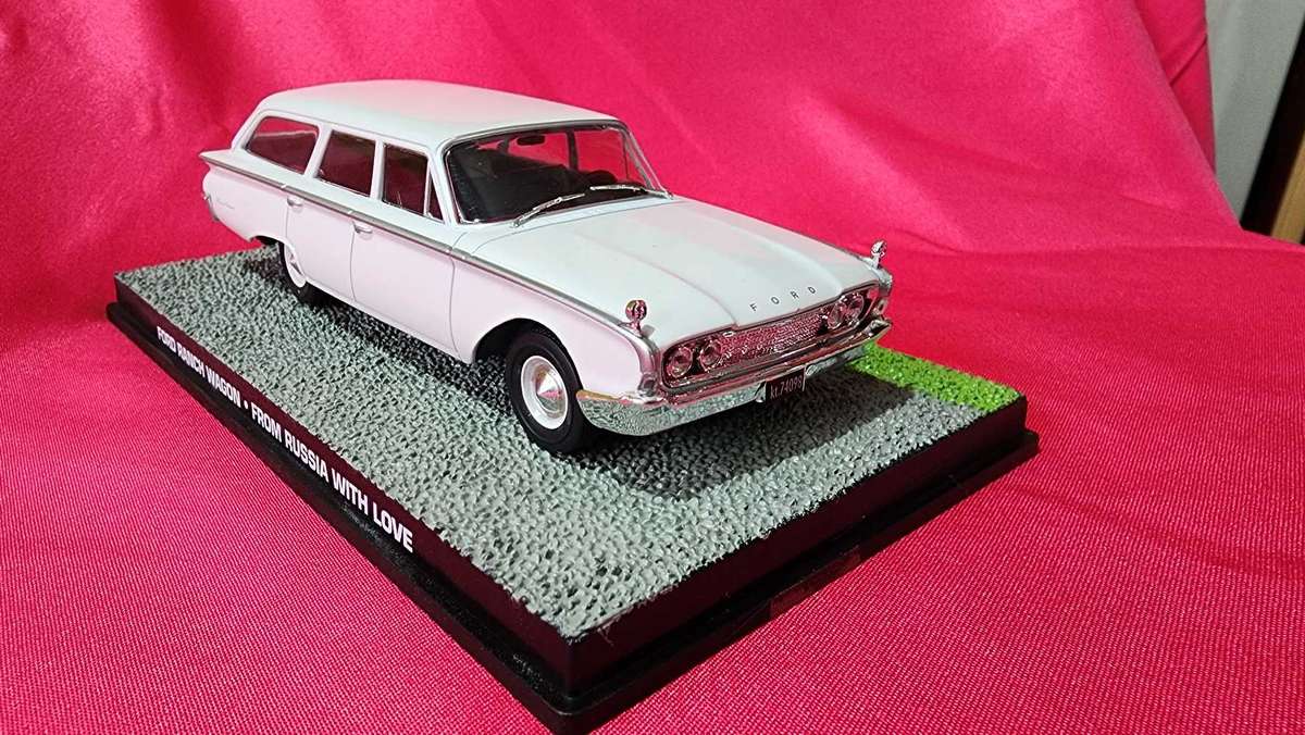 Ford Range Wagon ( Falcon ) 1:43 , James Bond