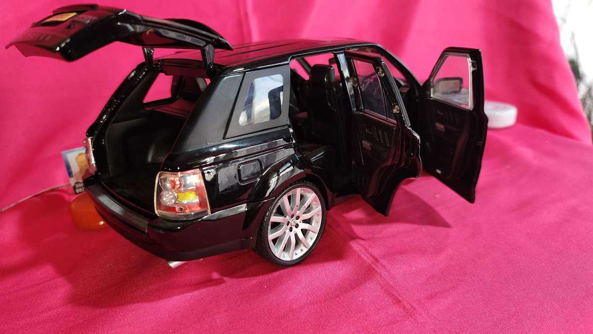 Range Rover 1:18